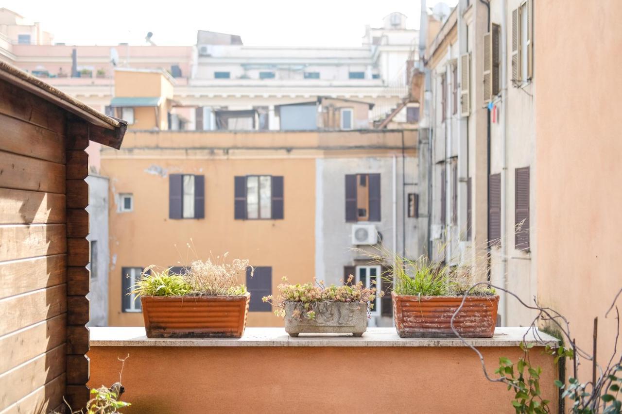 Spacious Apartment With Big Terrace At Colosseum روما المظهر الخارجي الصورة